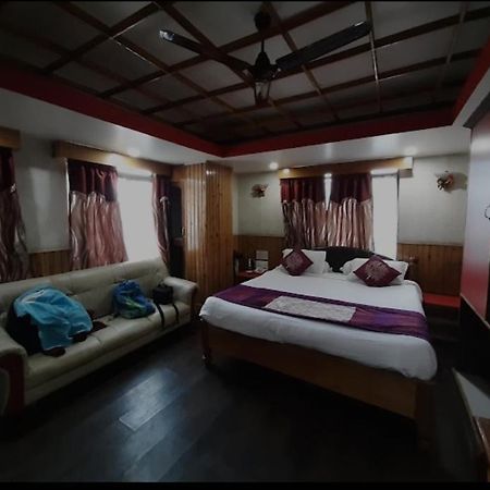 Hotel Knight Inn Shillong Eksteriør billede