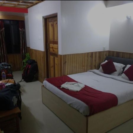 Hotel Knight Inn Shillong Eksteriør billede
